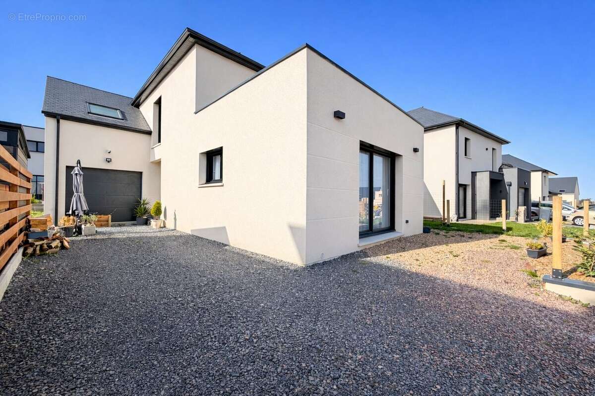 Maison à BLAINVILLE-SUR-ORNE