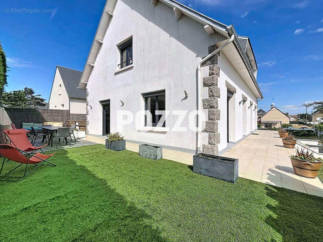 Maison à JULLOUVILLE