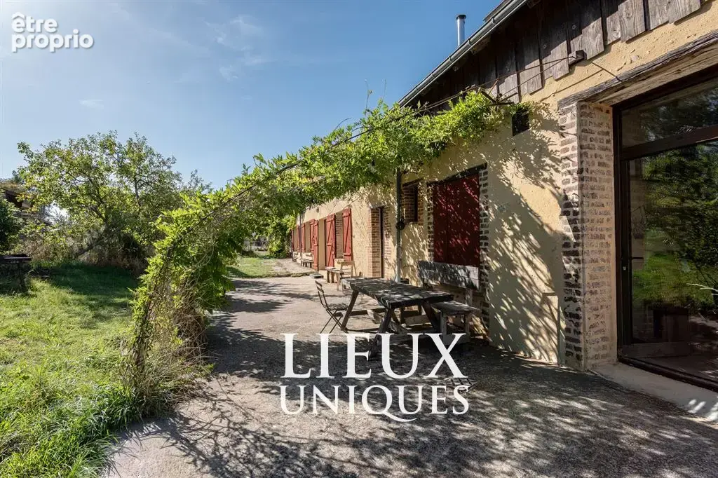 Lieux uniques ® x propriétés privées ® propose belle longère 202 m² sur un terrain de 9051 m² - boursay - photo 10