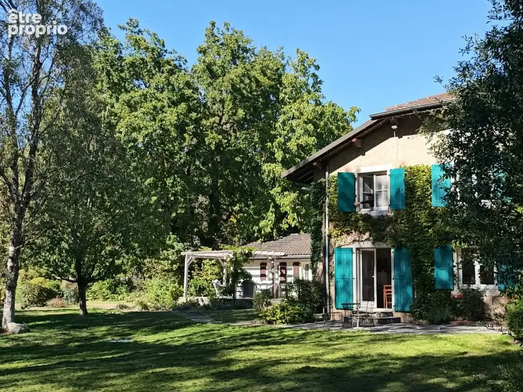 Maison 7 pièces 289 m² à vendre à Divonne-Les-Bains (01220) - photo 2