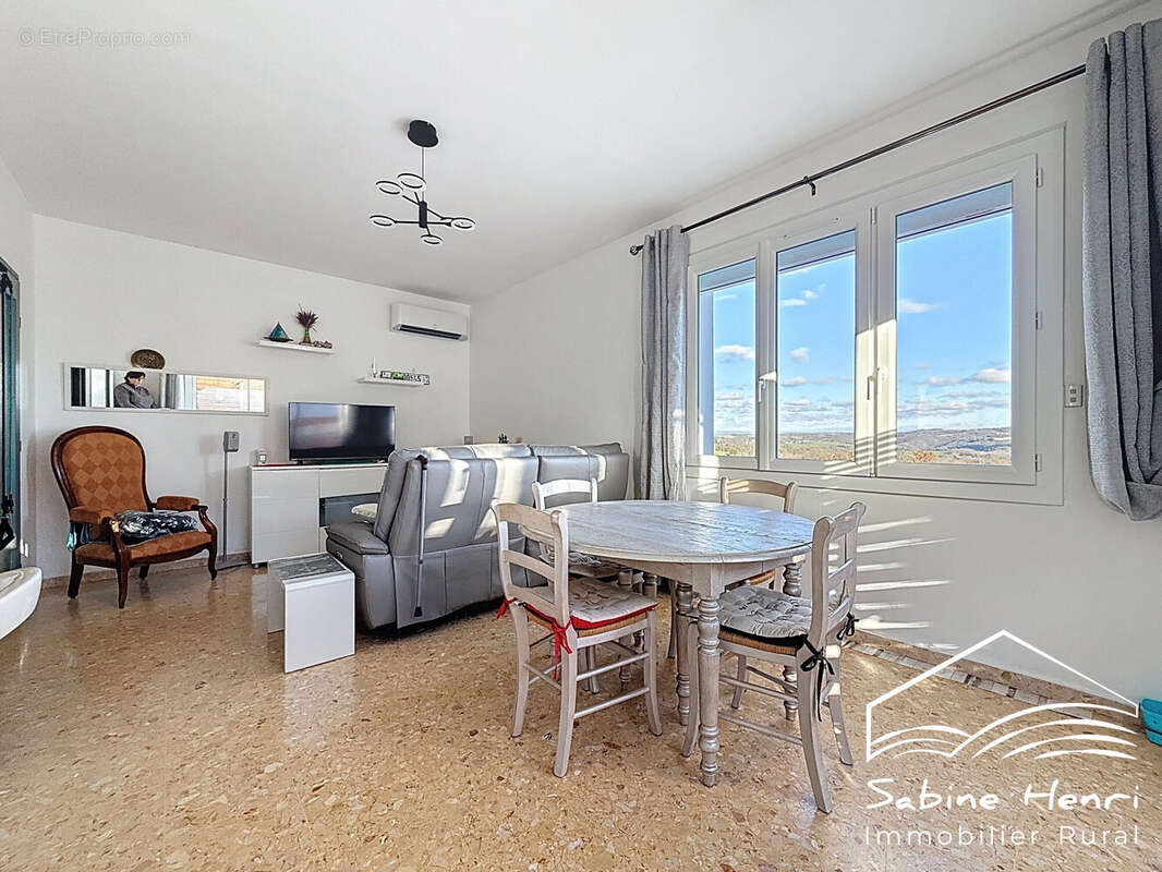 Maison à MIRANDOL-BOURGNOUNAC