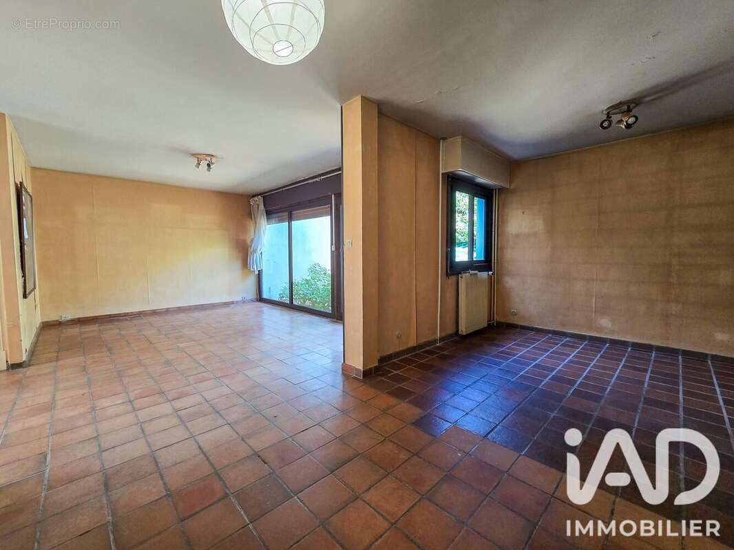 Maison 97 m² à Boussy-Saint-Antoine  - photo 2