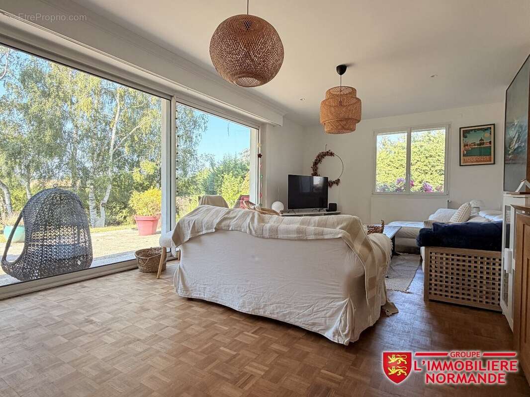 Maison de plain pied - calme - 3 200 m² de terrain - photo 3