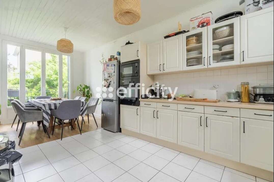 Maison à NEUILLY-PLAISANCE