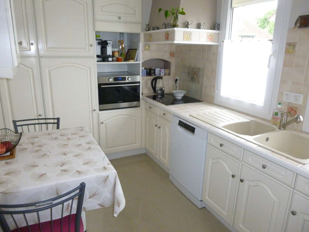 Maison à SAINT-GRATIEN