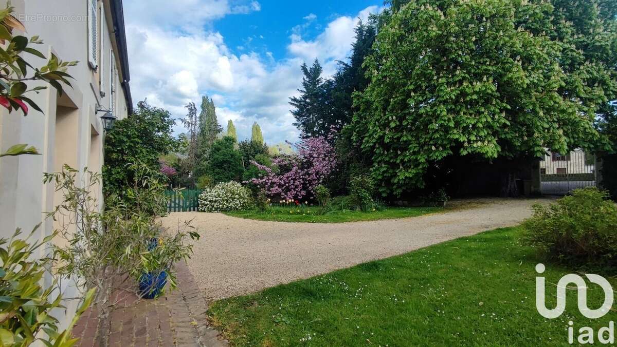 Photo 3 - Maison à MOULT