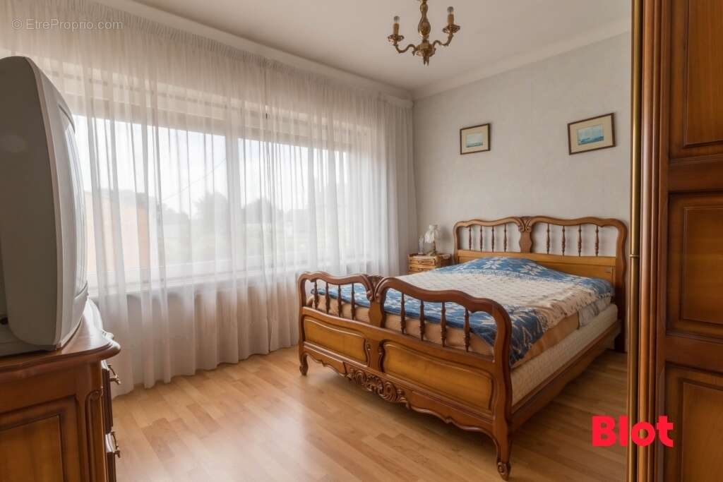 Maison à SENS-DE-BRETAGNE