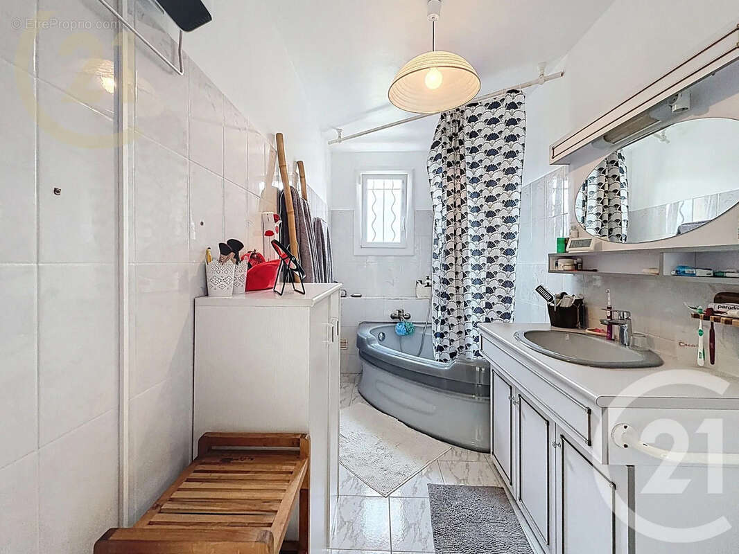 Maison à VILLENEUVE-LES-MAGUELONE