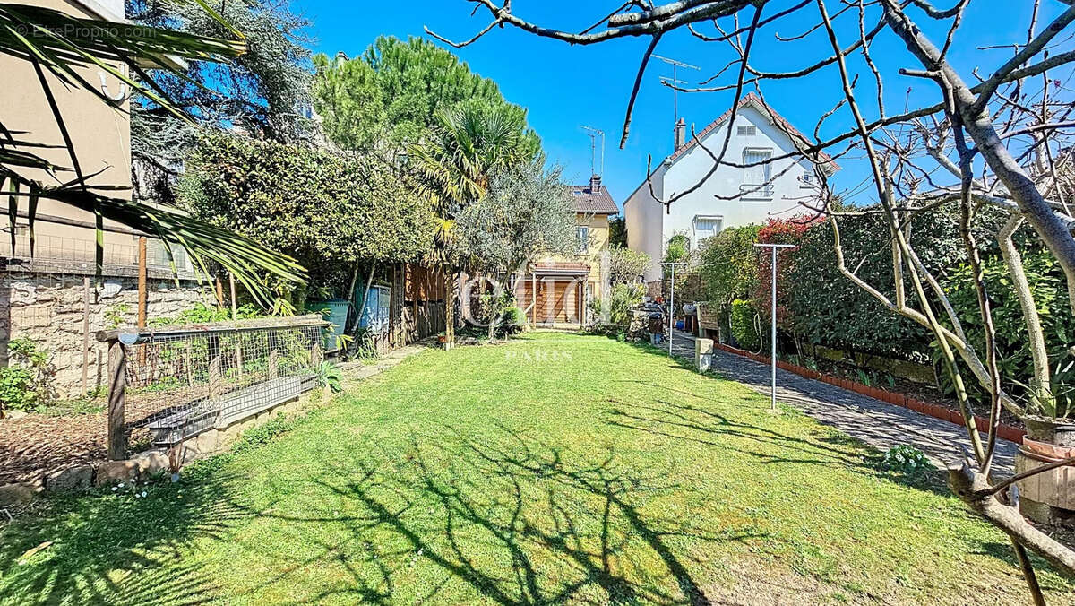 Maison à CHOISY-LE-ROI