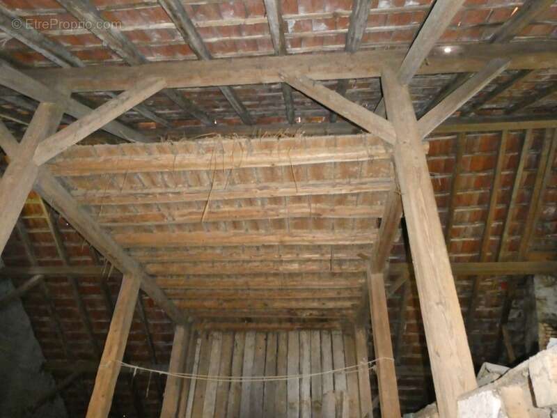 Maison à LE THILLOT