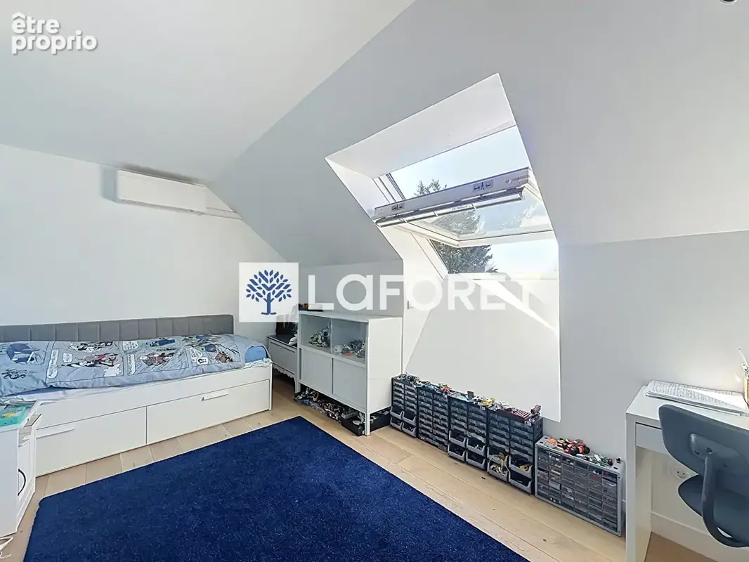 Rare sur le secteur : maison climatisée, lumineuse avec jardin, terrasse et double parking à Saint-Nom-la-Bretèche - photo 15