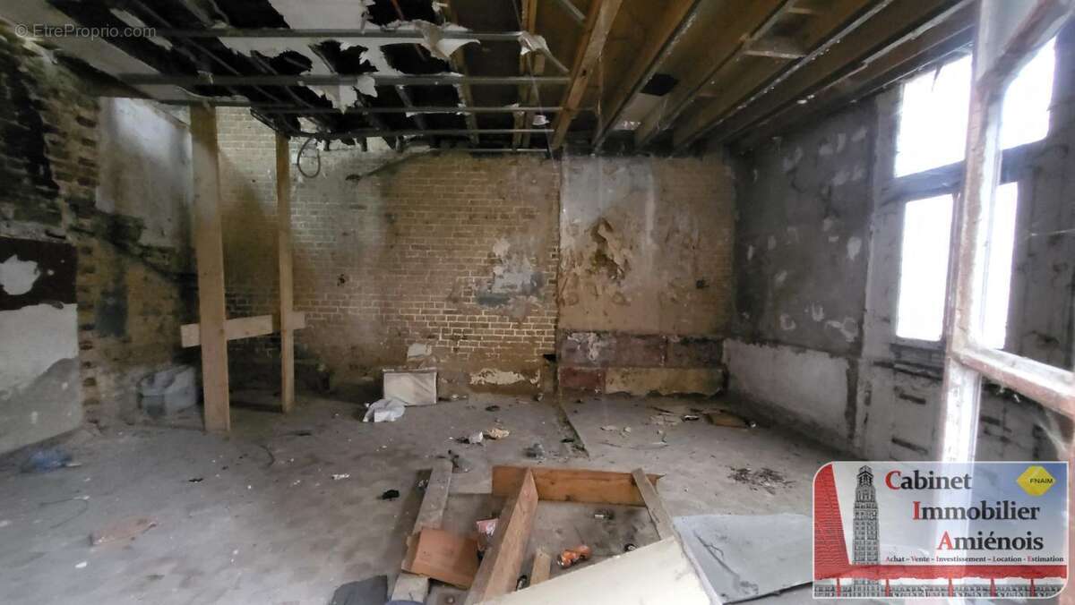 Maison à SAINT-LEGER-LES-DOMART