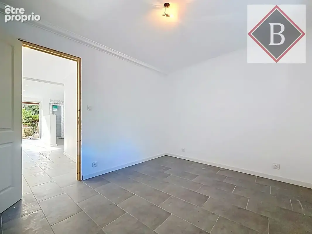 Appartement 2 pièces 44 m² à vendre à Cannes (06400) - photo 9