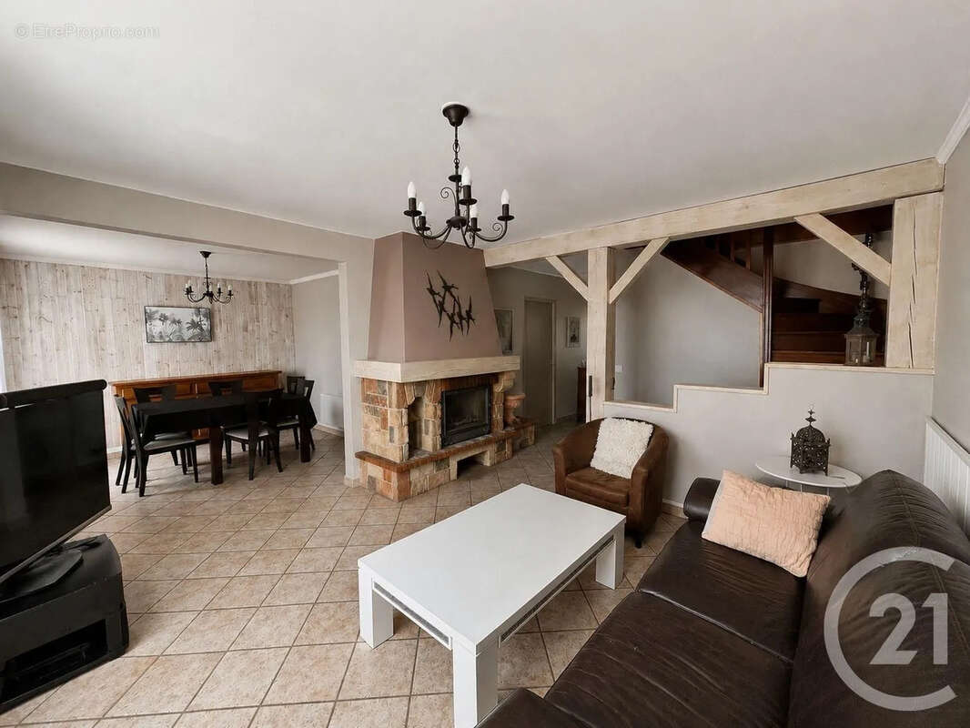 Maison à MOUSSY-LE-VIEUX