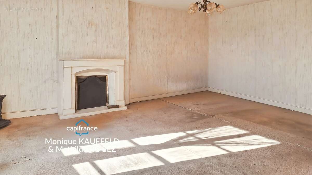 Immeuble de rapport à vendre COURPIERE (63) - photo 4