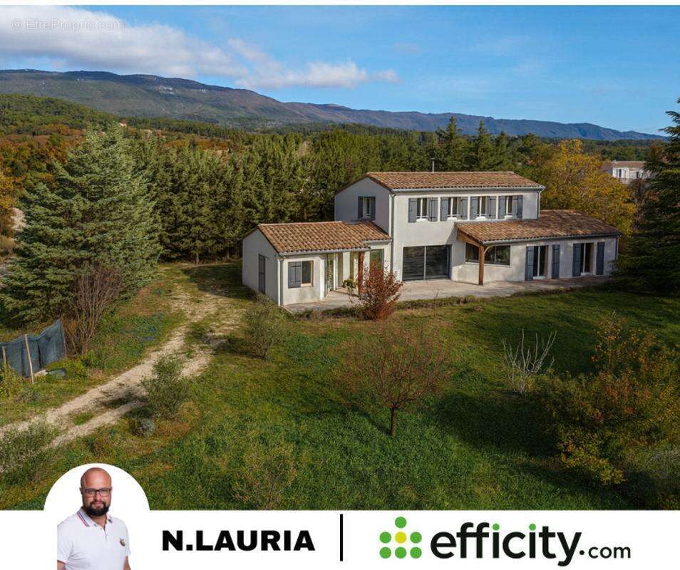 Maison 170 m² à Lourmarin  - photo 2