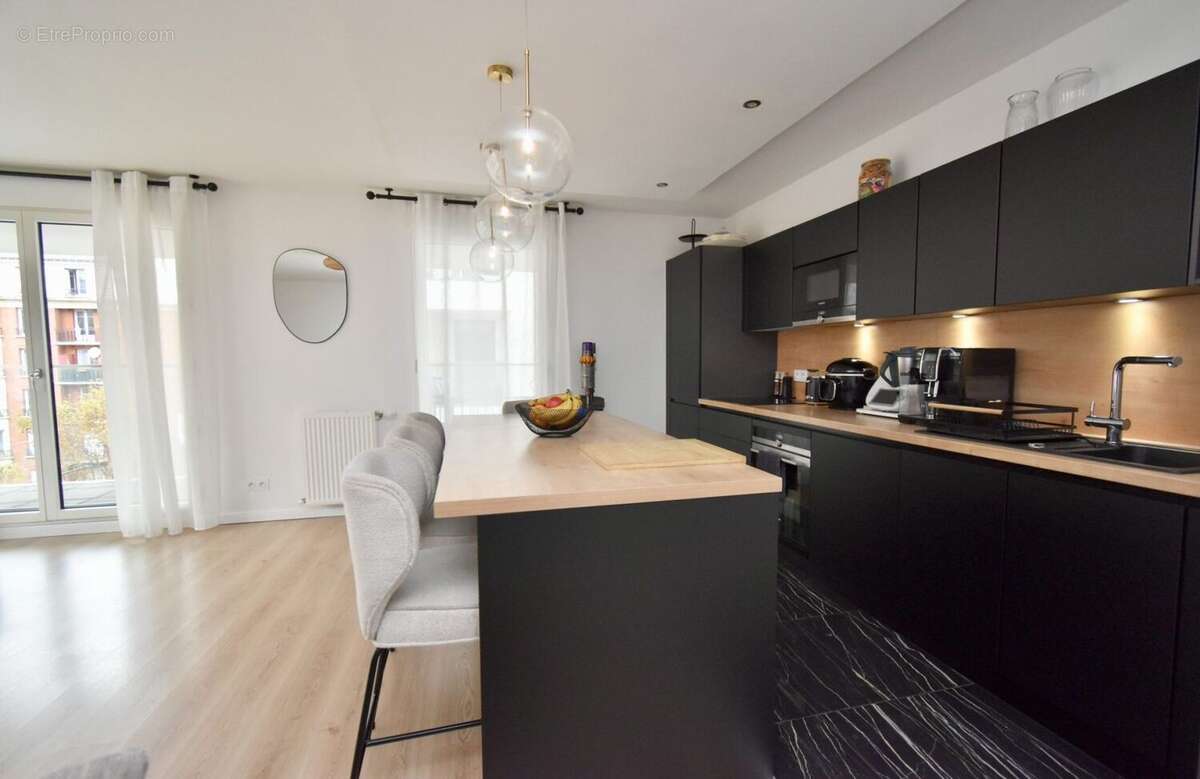Appartement à ASNIERES-SUR-SEINE