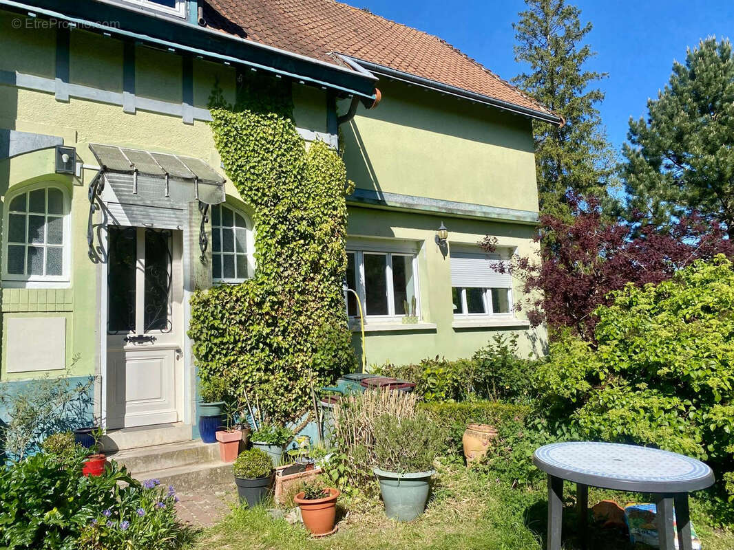 Maison à HARLY