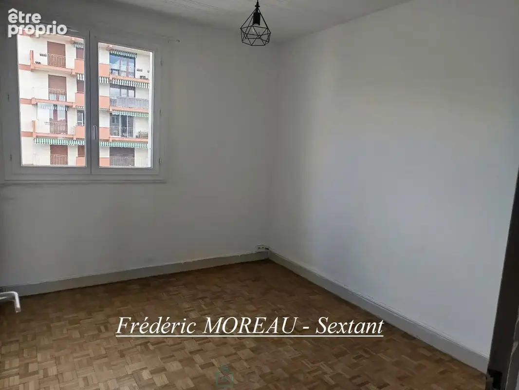 Dans résidence calme et bien entretenue en hyper centre, venez découvrir ce beau T4 avec balcon et garage - photo 5
