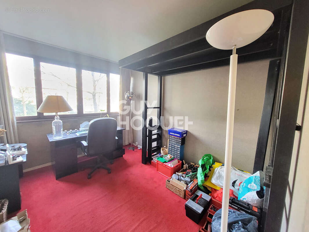 Appartement à LA CELLE-SAINT-CLOUD