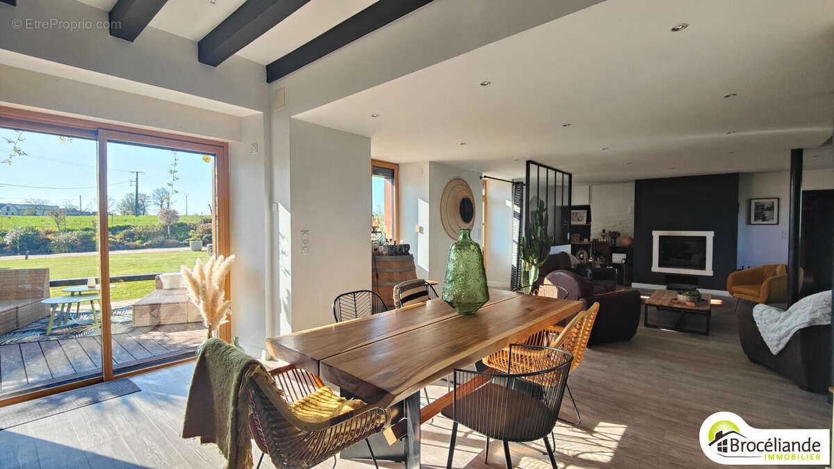 Maison à SAINT-GILLES