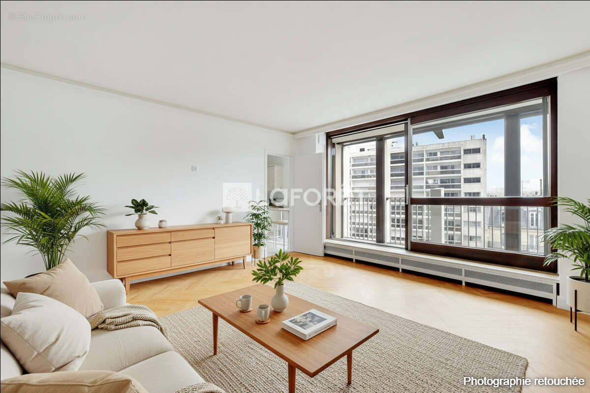 Appartement à PARIS-15E