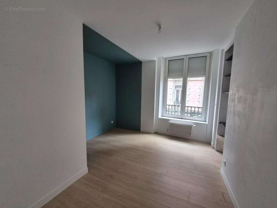 Beau T4. 25 rue Jules Ledin. Dpe C. Appartement rénové avec cachet - photo 15