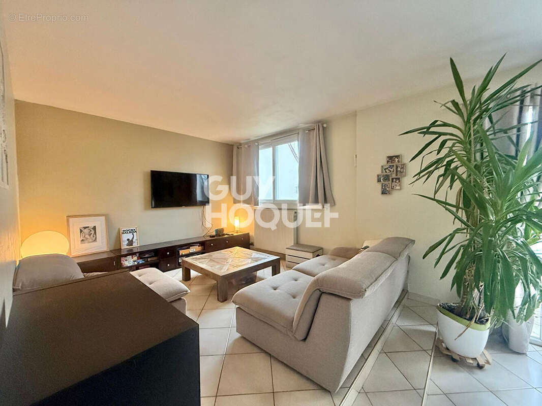 Maison à L'HAY-LES-ROSES