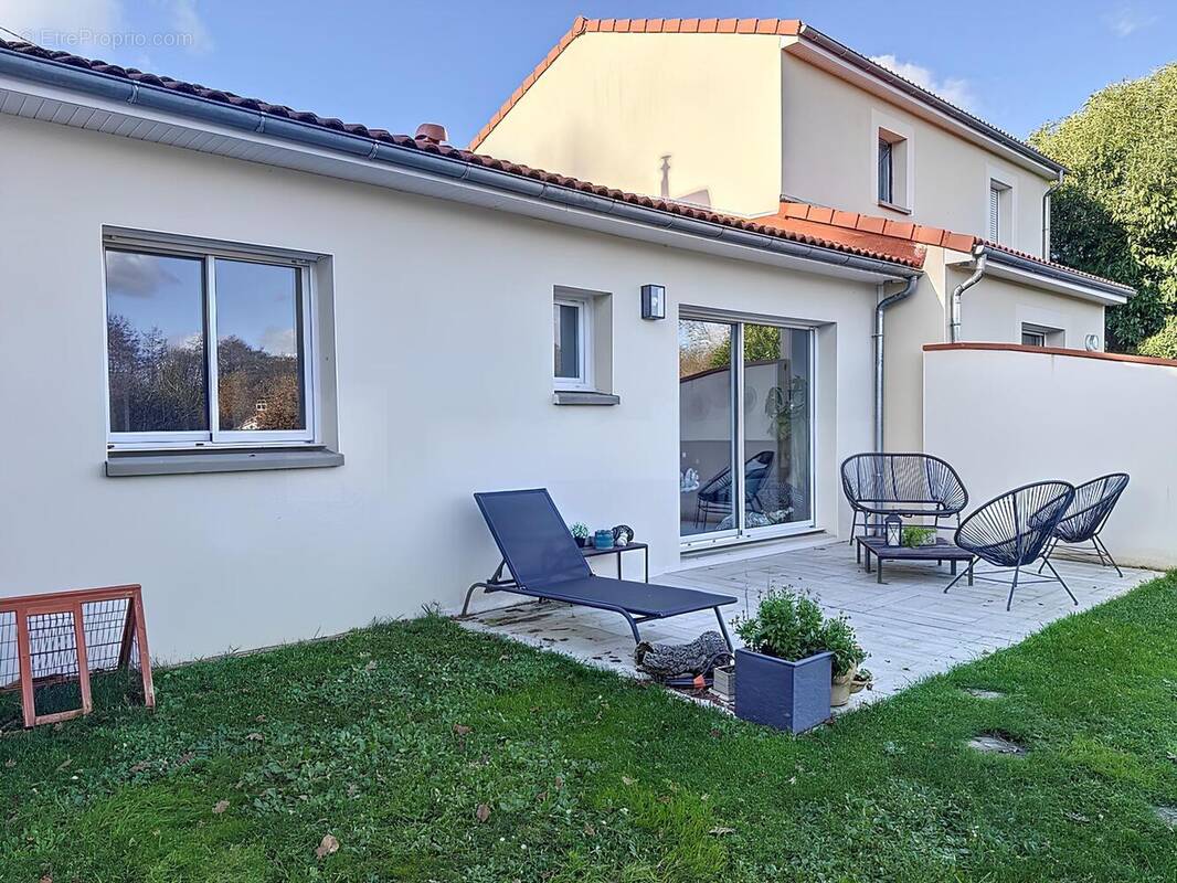 Photo 1 - Maison à BOUGUENAIS