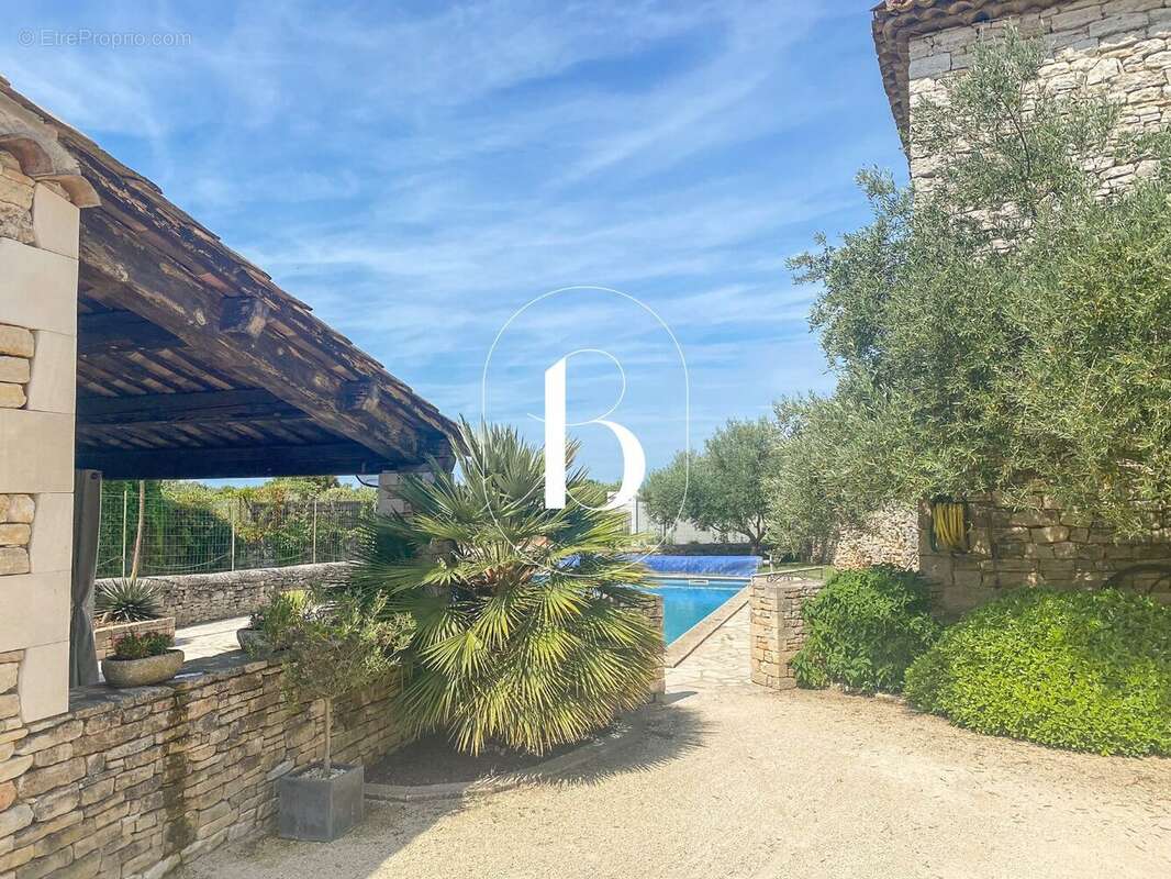 Maison à ORGNAC-L'AVEN