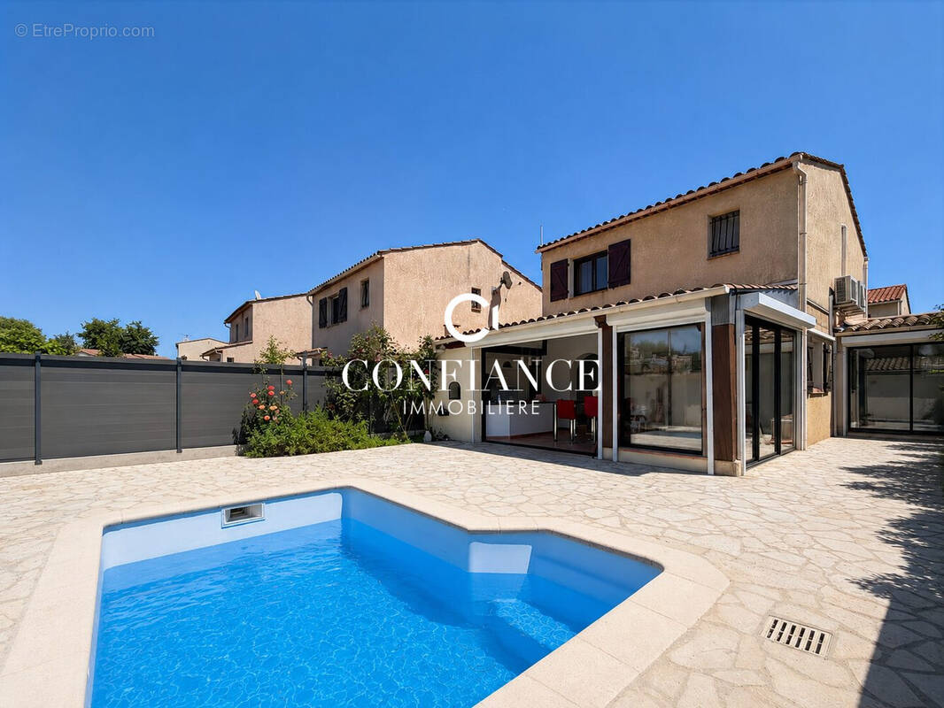 Maison à VILLENEUVE-LOUBET