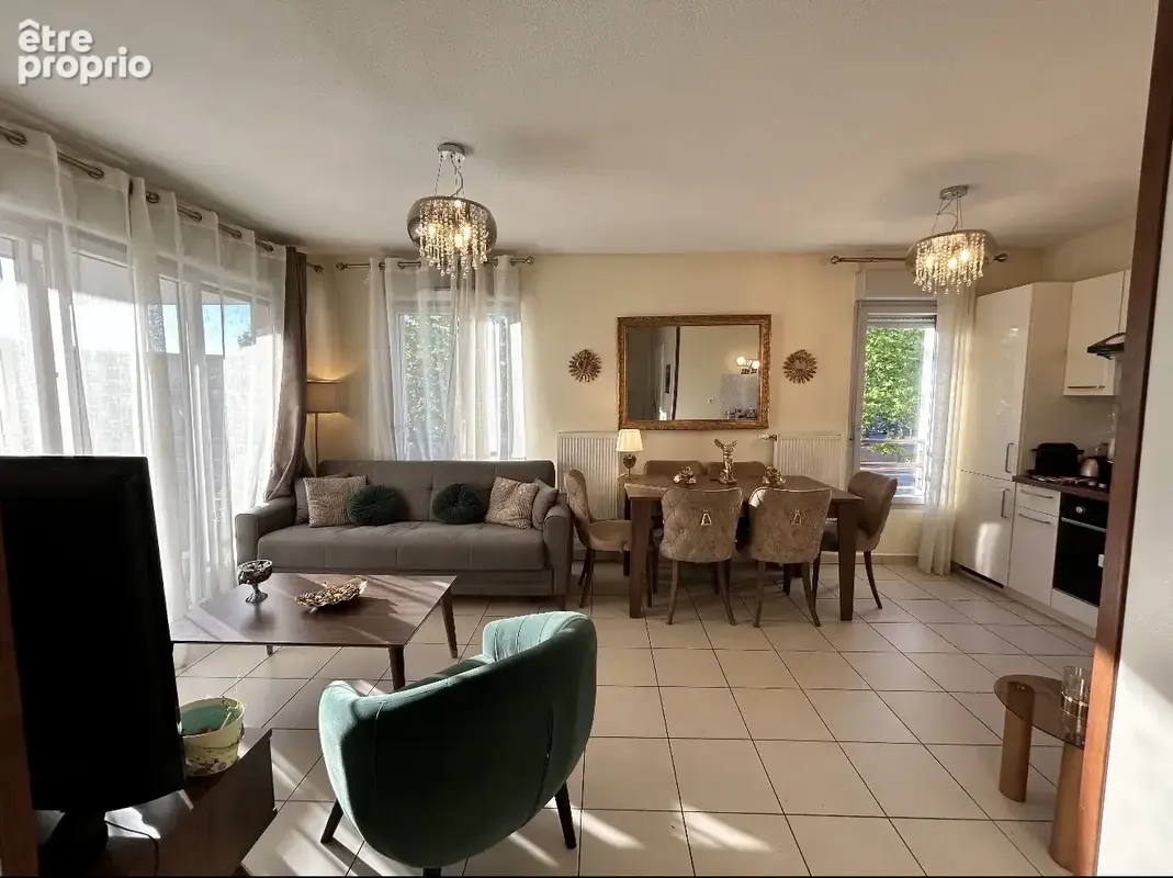 Photo Appartement à Vaulx-En-Velin au prix de 145 000€