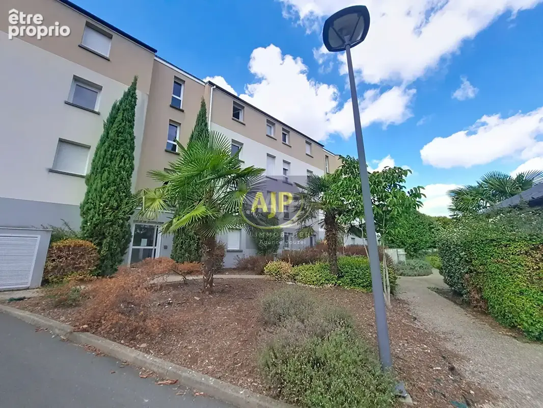 Appartement à REZE