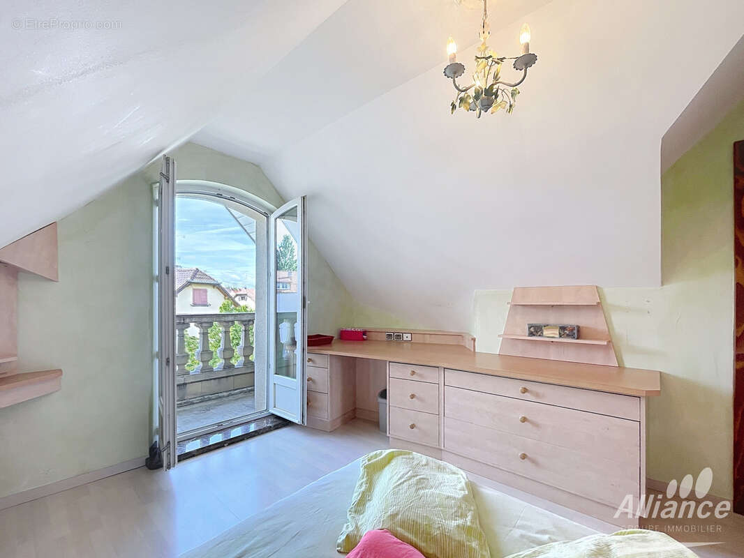 Maison de 1992 avec 4 chambres et piscine - photo 16