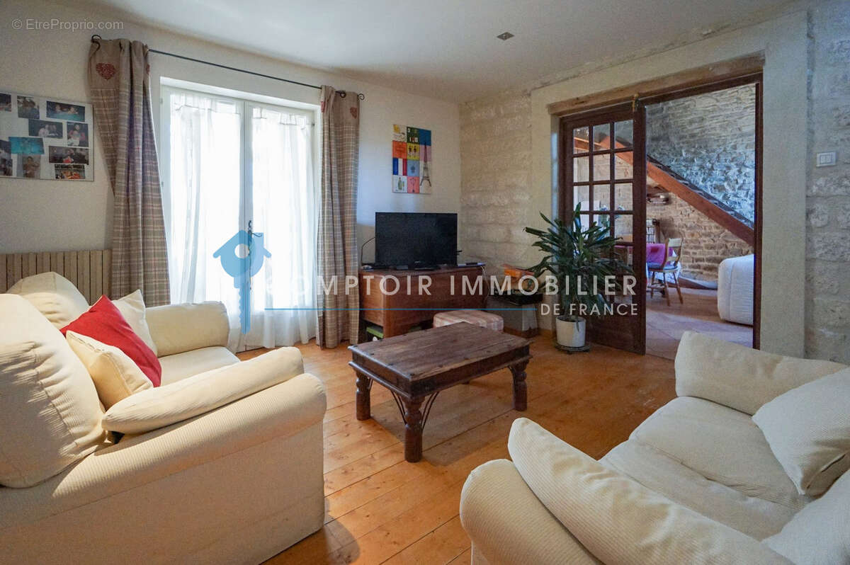 SECTEUR QUISSAC : Propriété comprenant 1 habitation principale et 3 gîtes avec piscine - photo 8