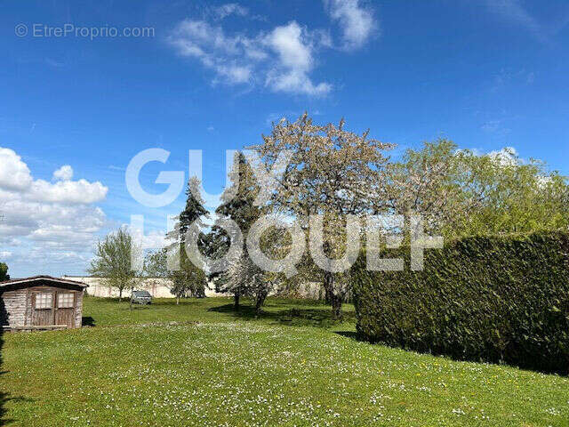 Maison à LA CHAPELLE-LA-REINE