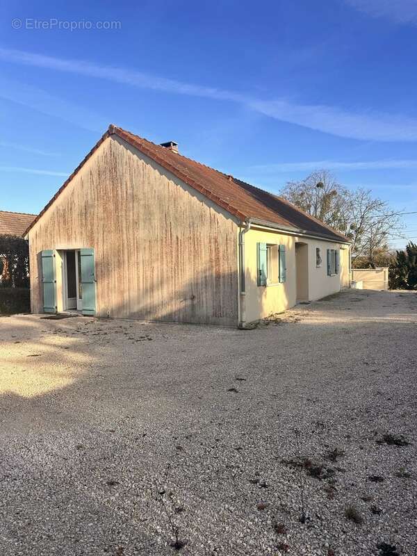 Maison à DAMPIERRE-ET-FLEE