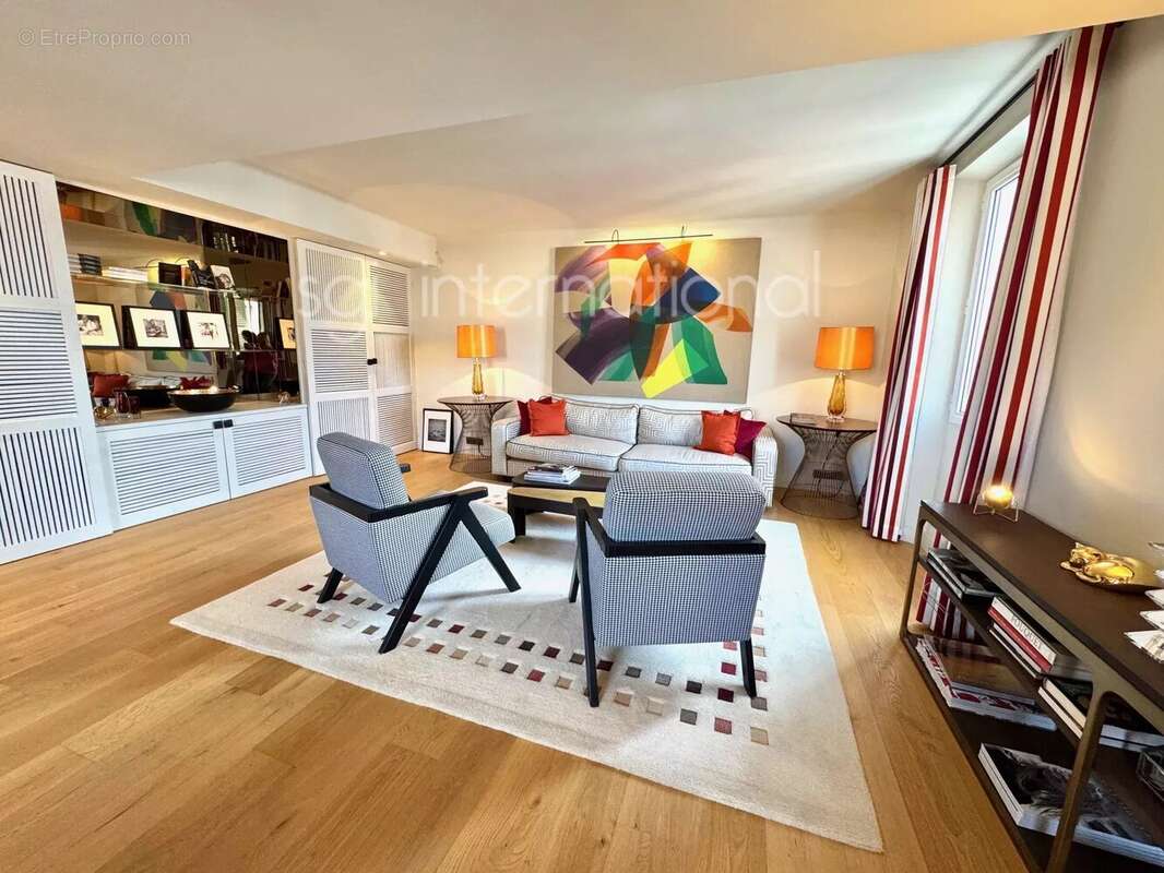 Appartement à SAINT-TROPEZ