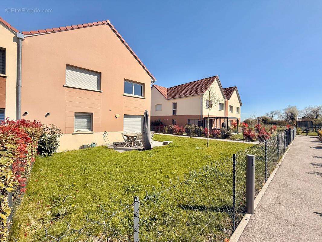 Maison à CESSEY-SUR-TILLE