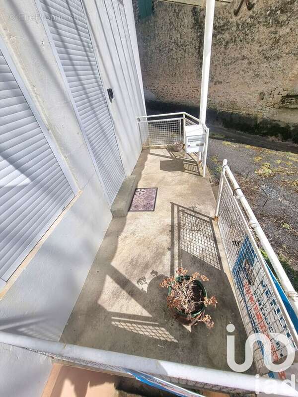 Photo 3 - Maison à SAINT-JUIRE-CHAMPGILLON