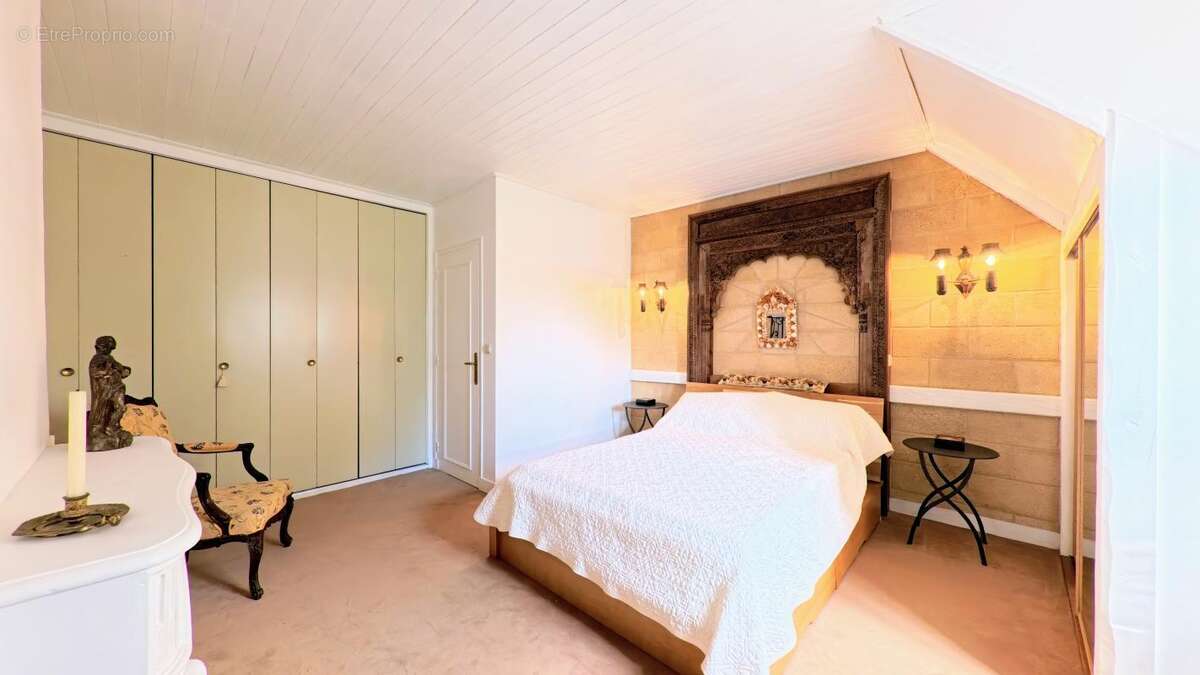 Maison à CHEVRY-COSSIGNY