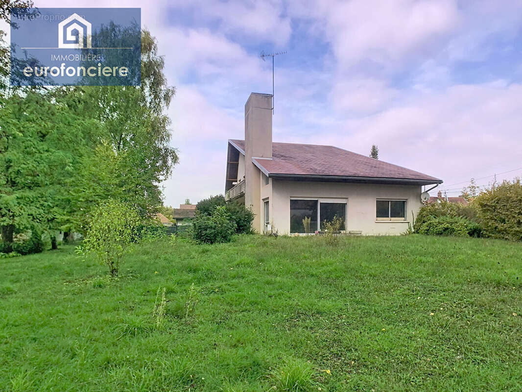 Maison à AIX-EN-OTHE