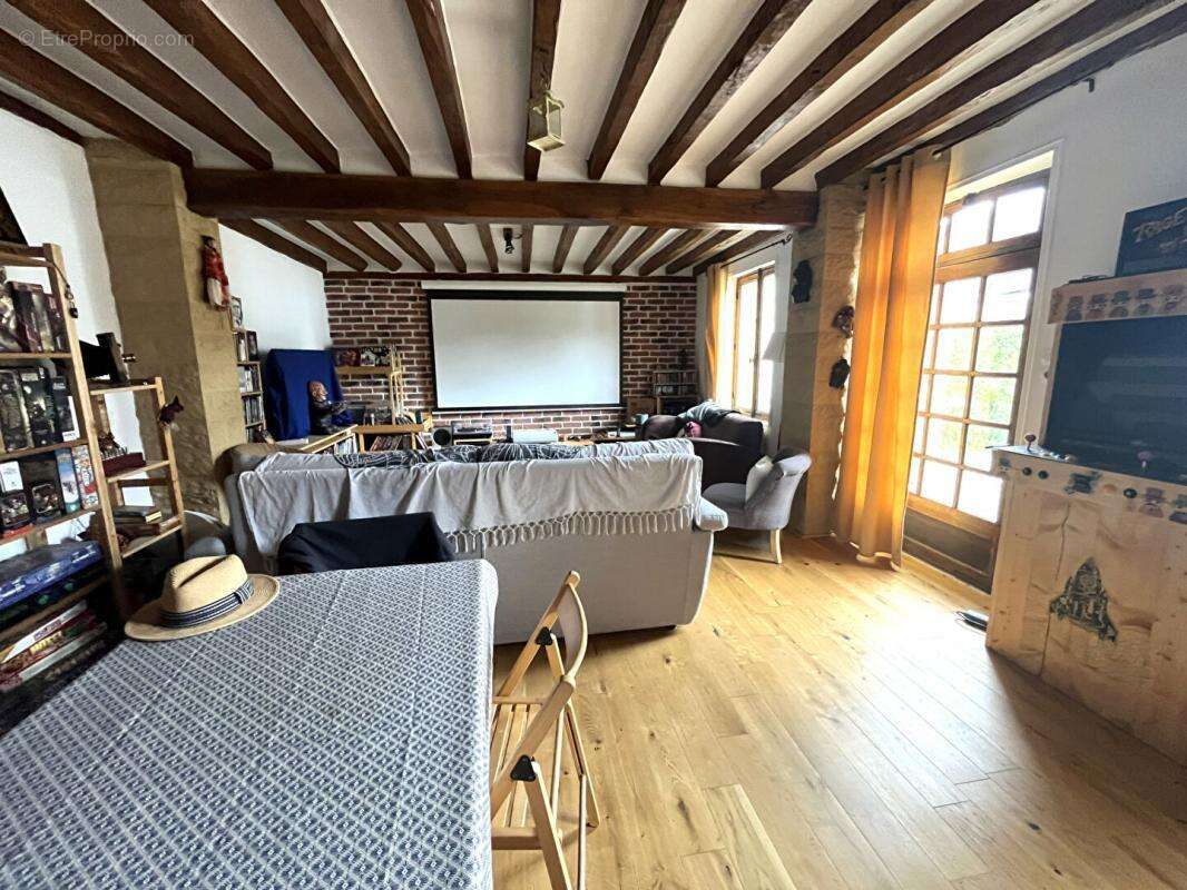 Maison à BEZU-SAINT-ELOI