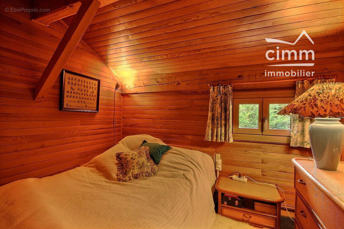 Maison à ARACHES-LA-FRASSE