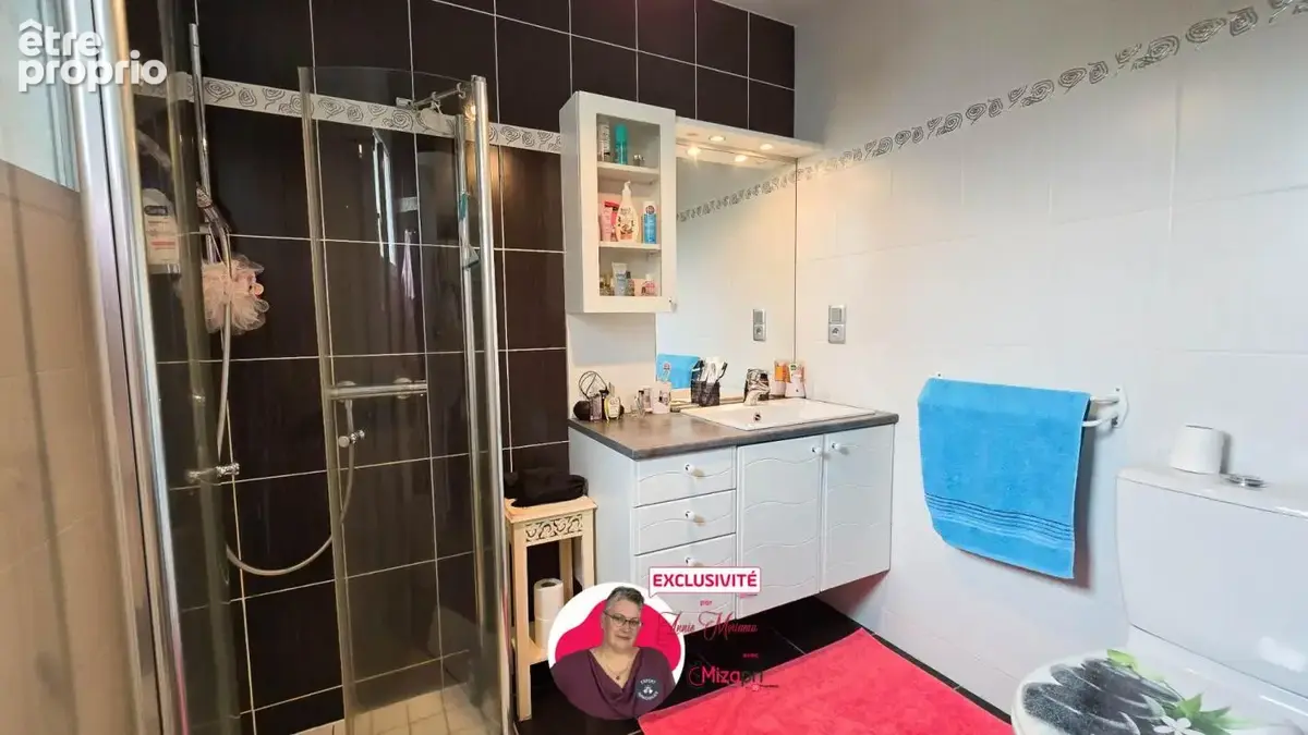Maison individuelle en plain-pied de 184 m² avec jardin, garage et piscine - photo 17
