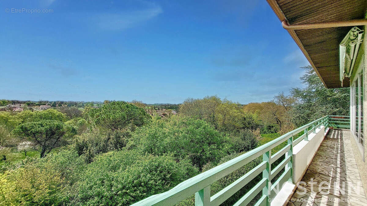 Maison à VALENCE-SUR-BAISE