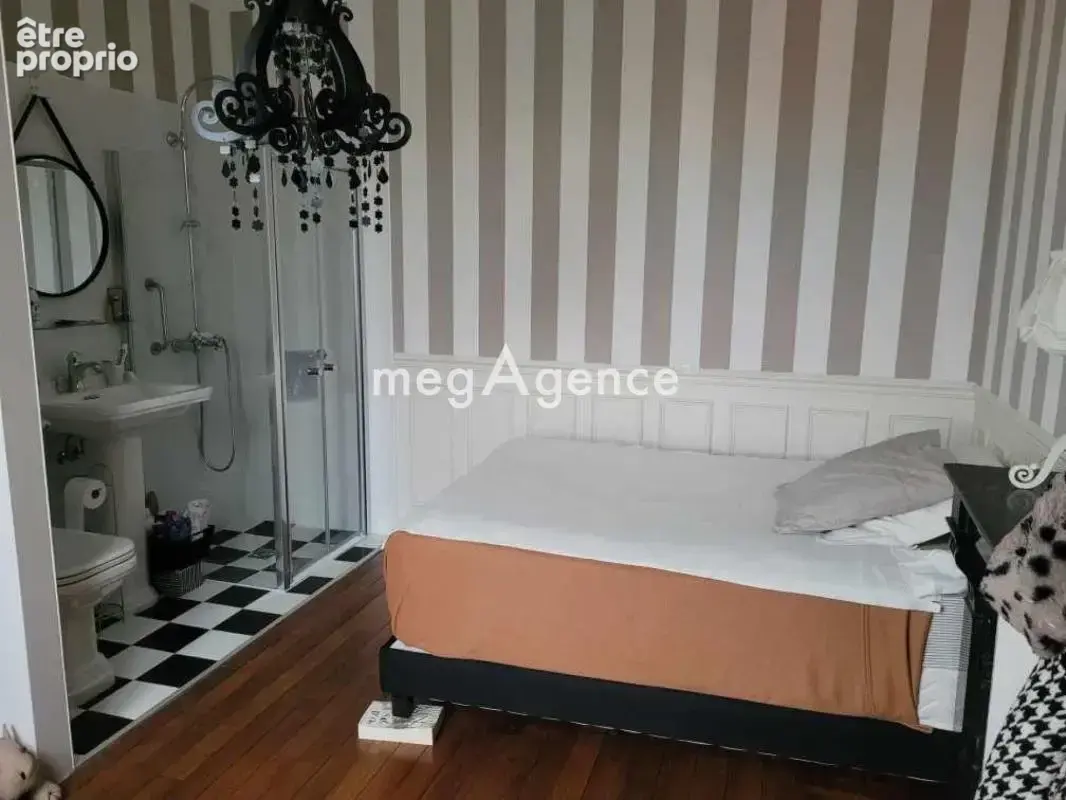 Maison familiale - 7 pièces à Neuilly Plaisance - photo 6