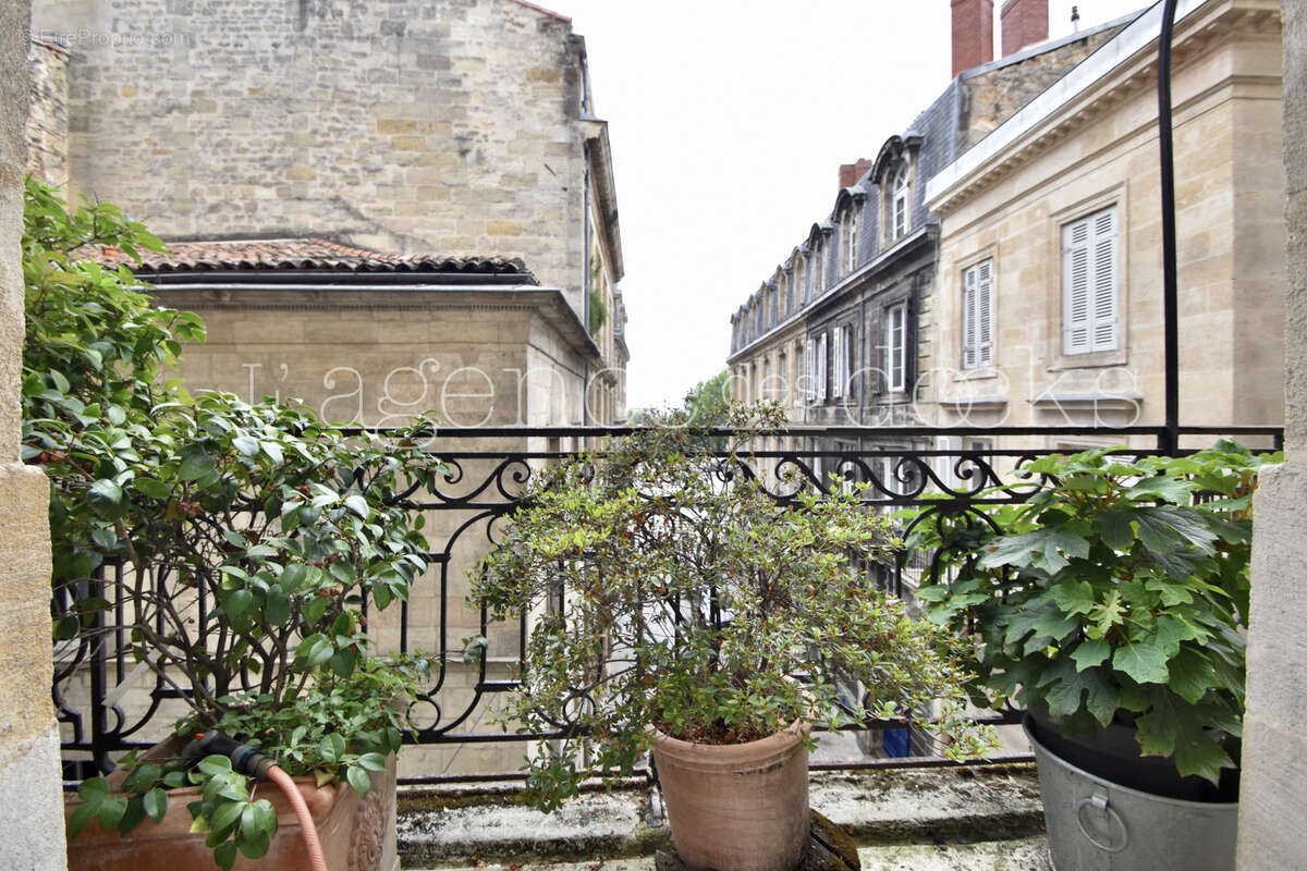 Appartement à BORDEAUX