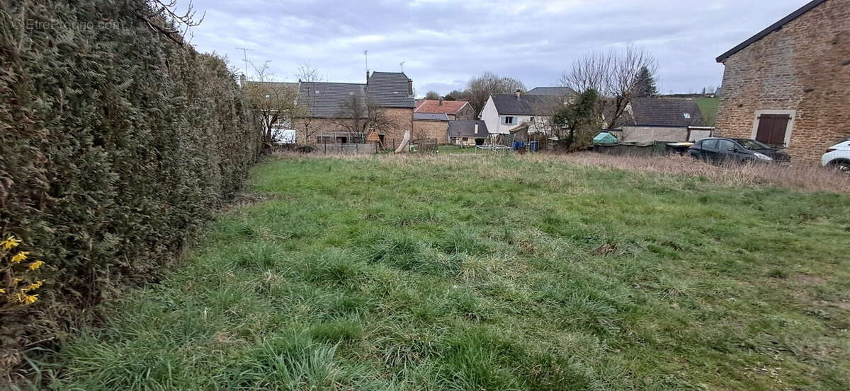 Terrain à GERNELLE