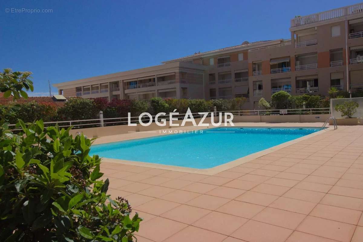 Appartement à VALLAURIS